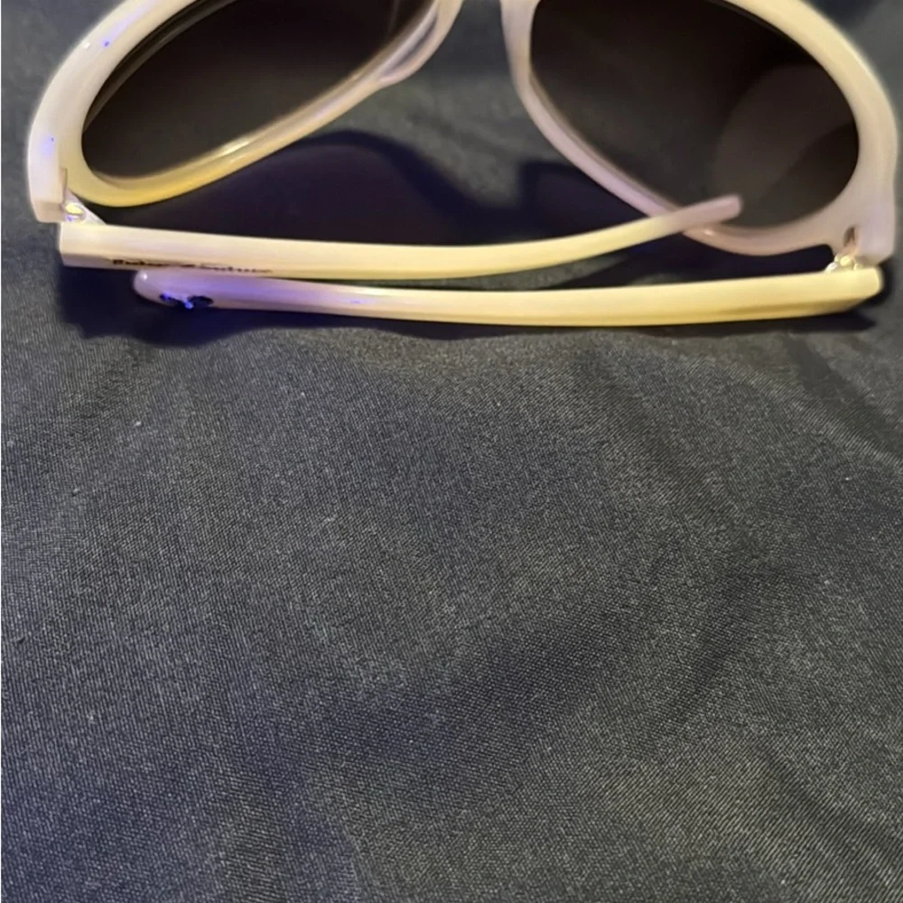 Juicy Couture ivory and Gold Sunglasses - Picture 2 of 2